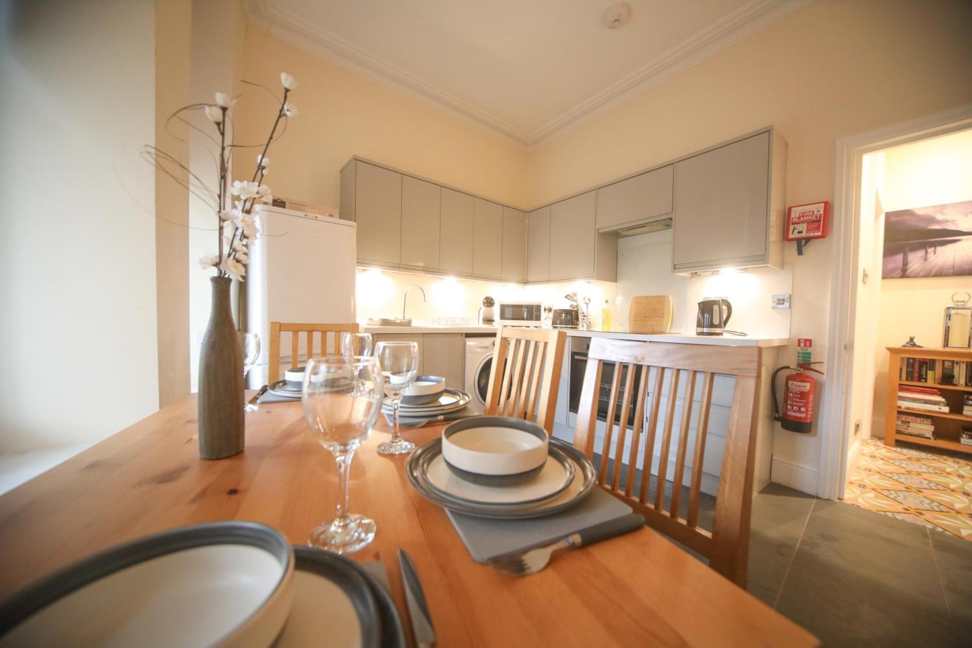 Lfracombe Holiday Apartment Close To Tunnels Beaches Ильфракомб Экстерьер фото